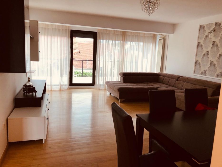 Penthouse de vânzare ,184 mp– 3 camere, 2 terase mari, garaj subteran