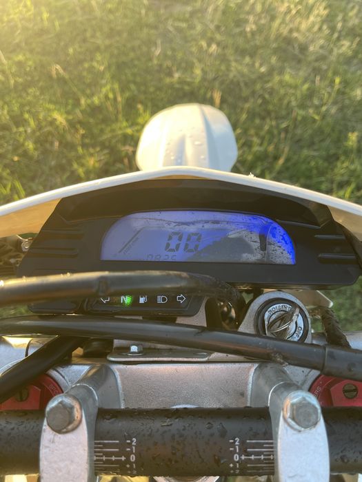 Продам эндуро 250куб