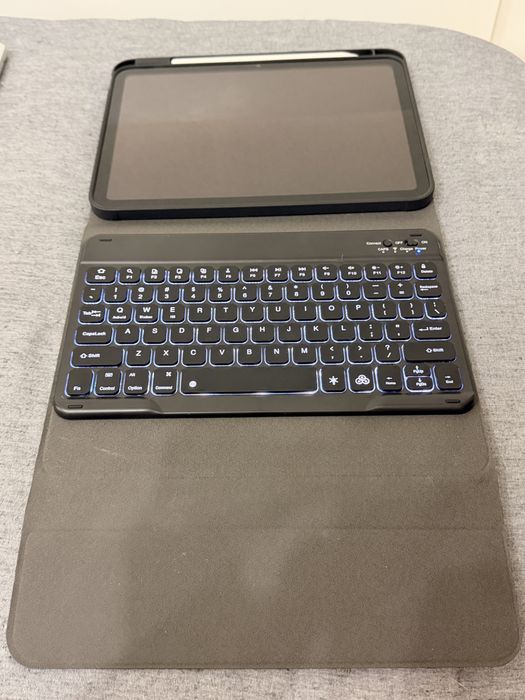 Apple iPad 11, 128GB, Wi-Fi, Blue