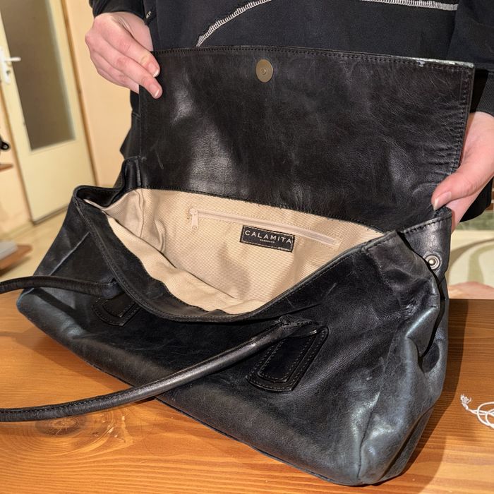 Дамска чанта от естествена кожа