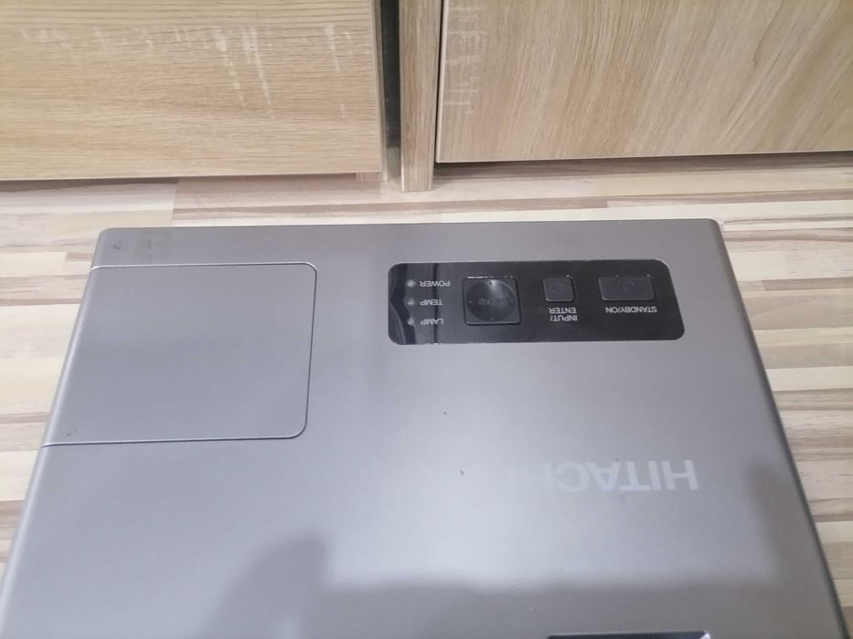 proiector hitachi ed x20
