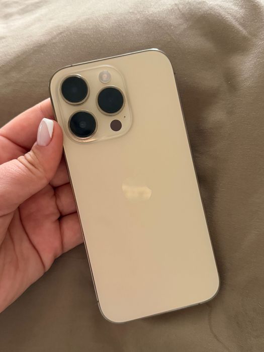 iPhone 14 Pro золотистый