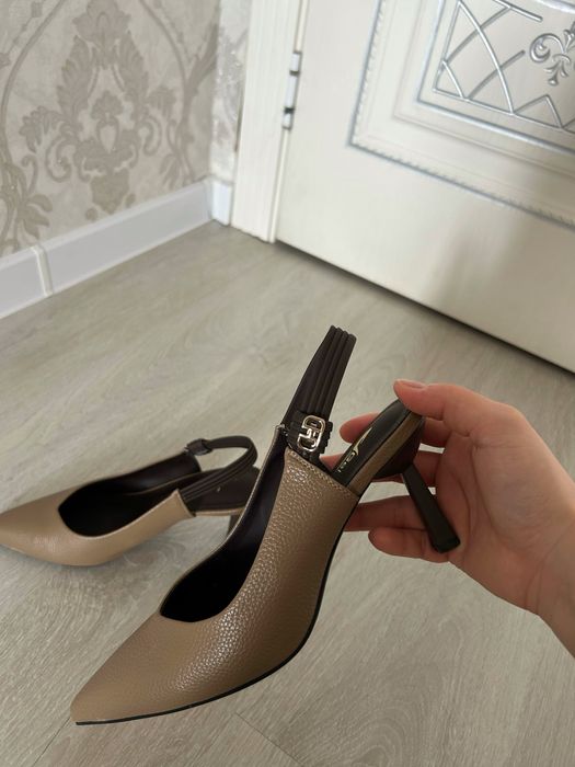 Туфли 37 размер.