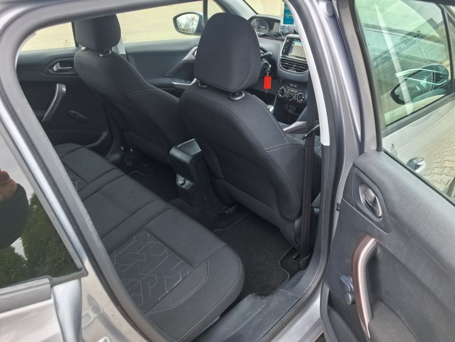 Peugeot 2008 1.6HDI 92kc 2015г Навигация