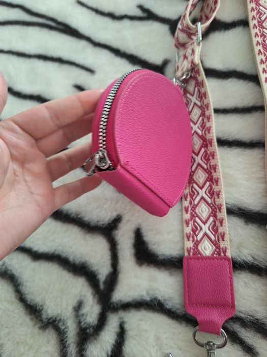 Geanta crossbody noua.