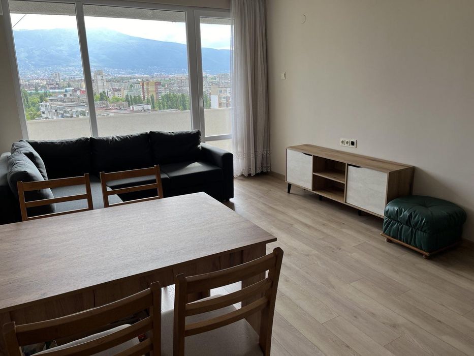 Дава се под наем Тристаен апартамент в София, Младост 1 - 60 кв.м за 700 € - Снимка #1