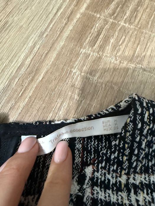 Блуза с къс ръкав zara