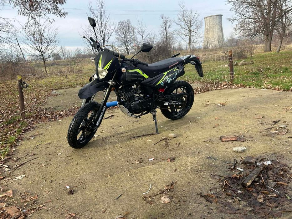 Vand sau schimb cu scuter de 125cc