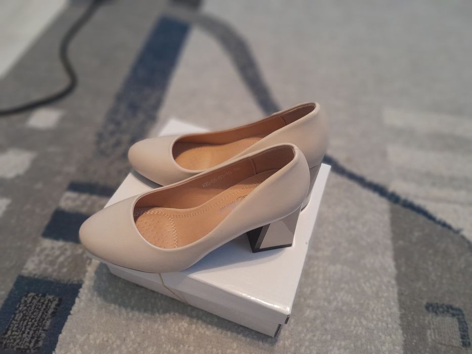 Продам туфли,  новые.