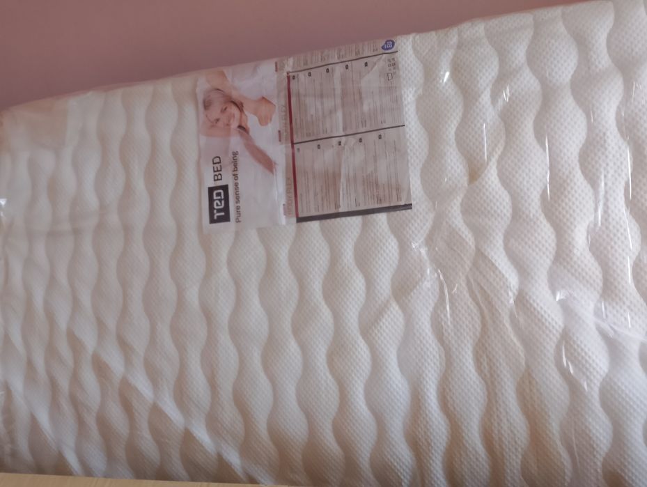 Продавам чисто нов матрак