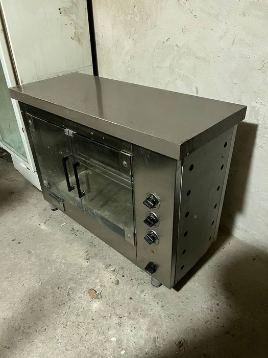 Продается  Гриль аппарат  мало пользовались.Еще совсем новый.