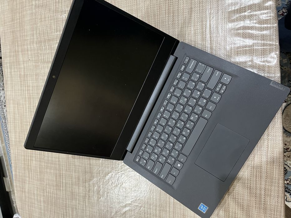 Ноутбук Lenovo V14-IGL
