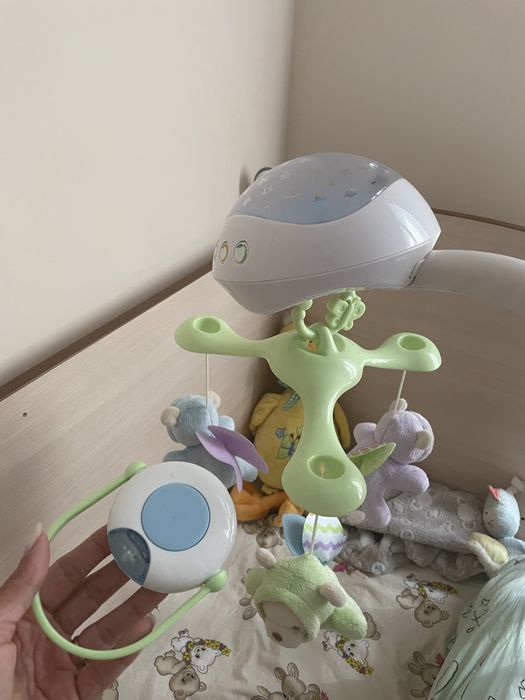 Музикална въртележка Fisher Price Мечета пеперуди 3в1