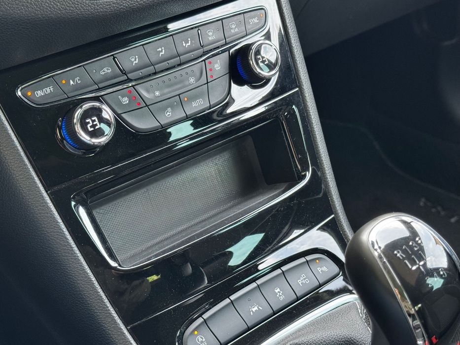 Opel Astra Innovation Garanție 12/36 Luni Matrix Led Side Lane Distronic Cameră