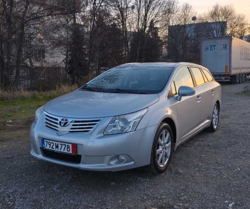 Тойота Авенсис/ Toyota Avensis 2010