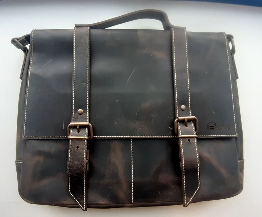 Портфель кожаный