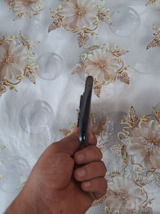 Redmi Note 14Pro (12/512) Qora rang srochniy sotiladi ideal holatda