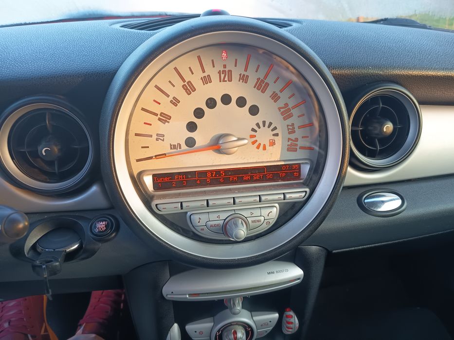 Mini cooper 1.6 diesel/ an 2008/ încălzire scaune/ clima