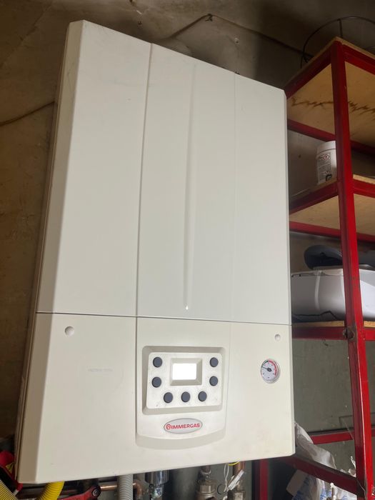 Centrala termica pe gaz IMMERGAS