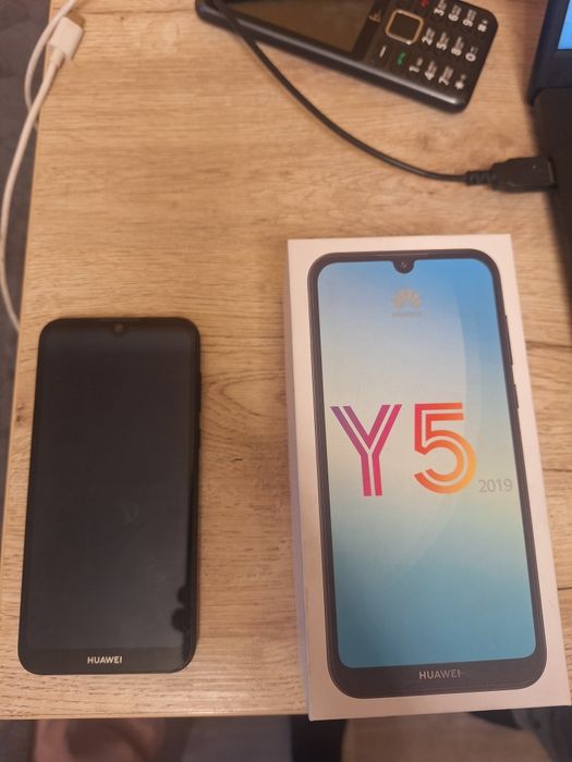 Сотовый телефон Huawei Y5