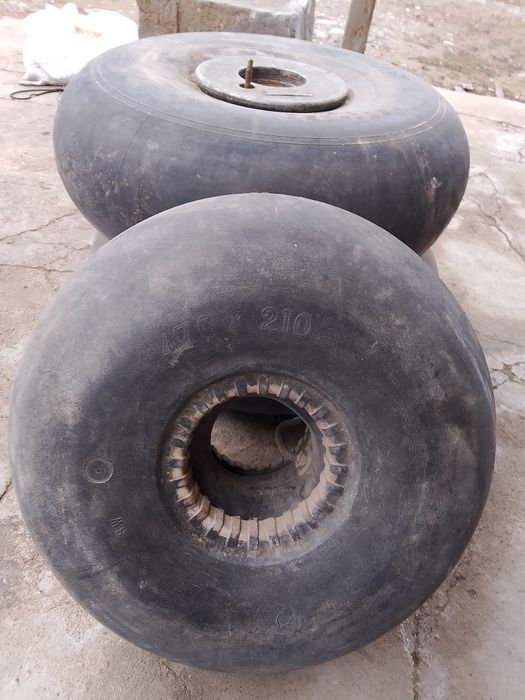 Самалеттин покрышкасы мен камери б/у