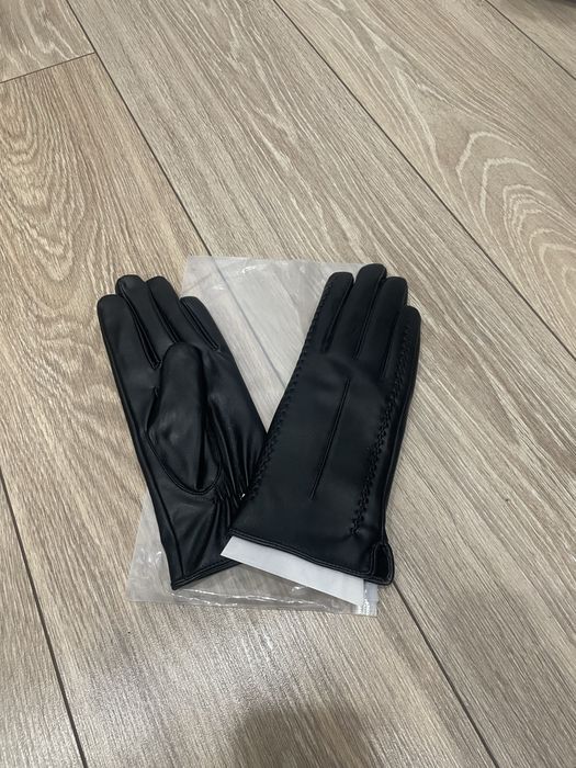 Перчатки женские кожаные черные