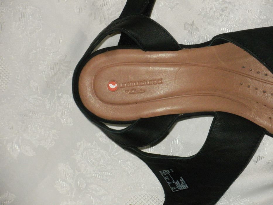 CLARKS нови естествен набук 37и1/2