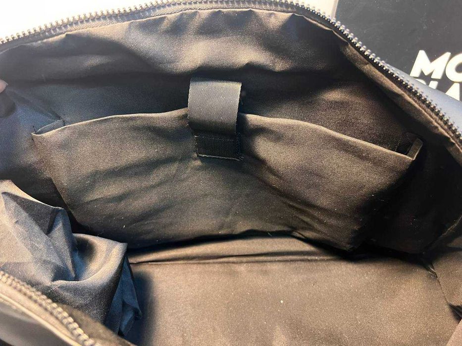 In stoc voiaj, geanta sport Mont Blanc, piele