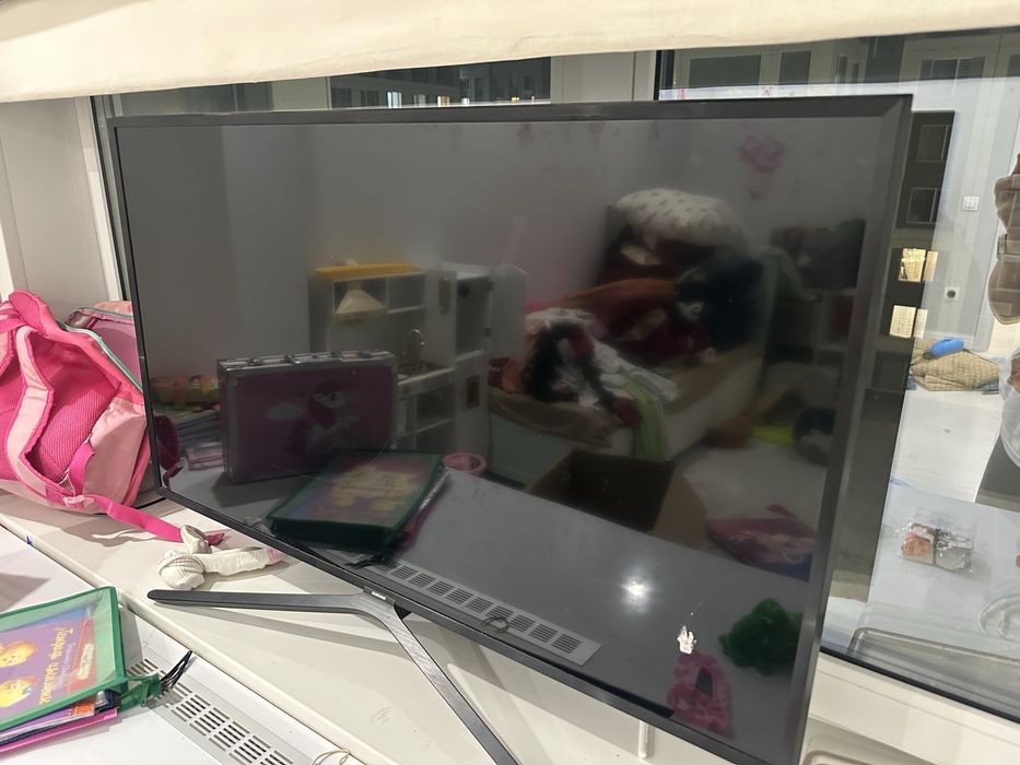 Телевизор самсунг (нужно менять экран)