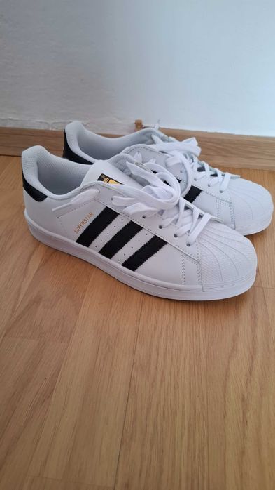 Adidas superstar