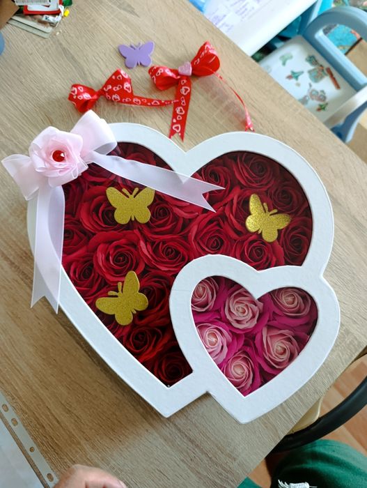 Aranjament cu trandafiri de sapun in forma de inima