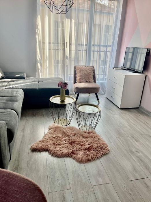 Дава се под наем Двустаен апартамент в Варна, Чайка - 65 кв.м за 700 € - Снимка #3