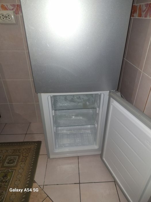 Холодильник LEADBROS