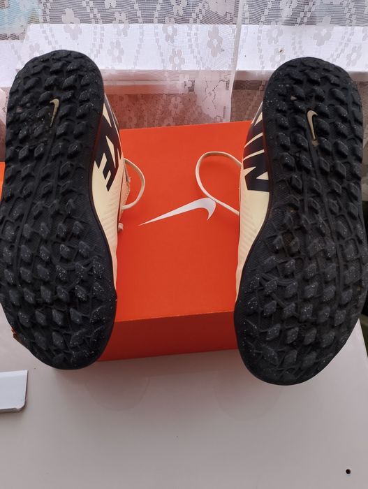 Футболни обувки NIKE