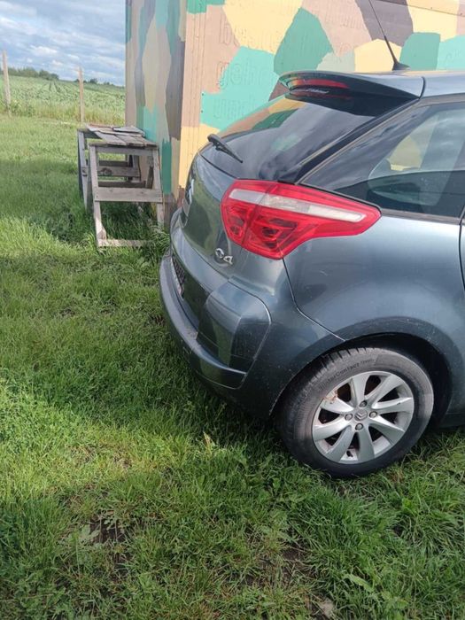 Citroen C4 Picasso на части