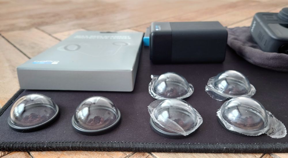 GoPro MAX 360 set baterii-încărcător, lentile protecție - CLUJ-NAPOCA