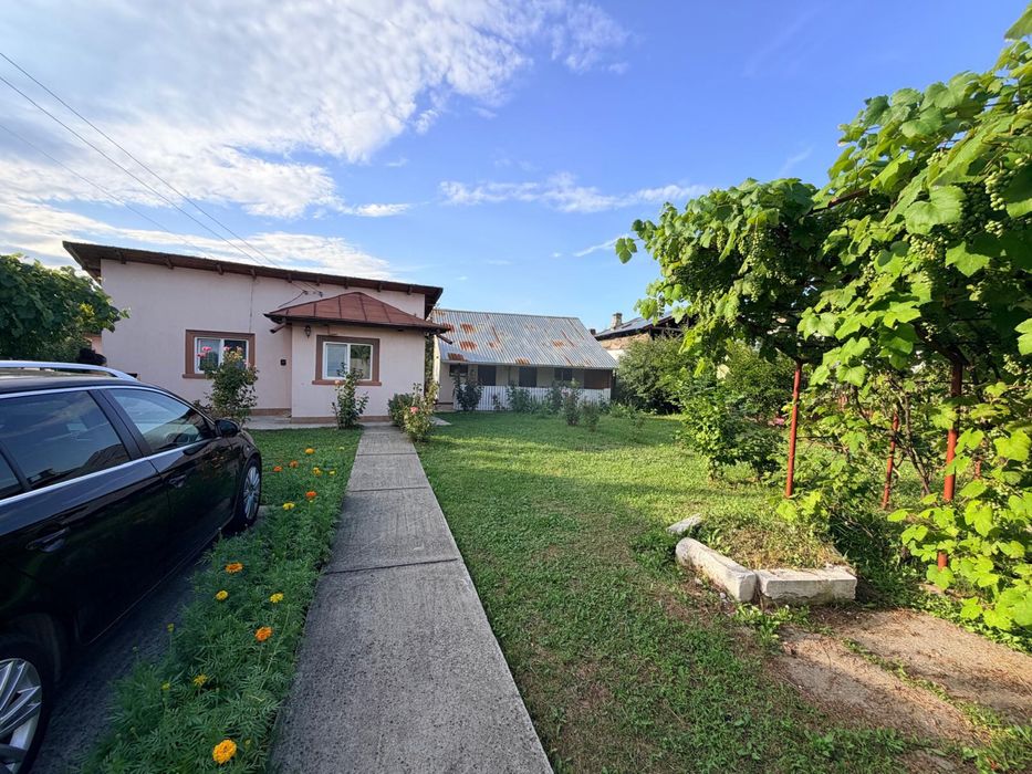 Vând Casă Babana teren 2450mp