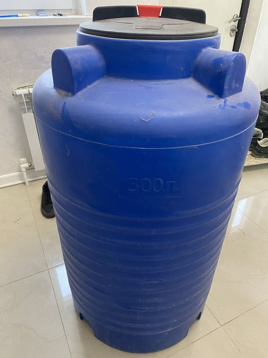 Емкость 300 л для воды