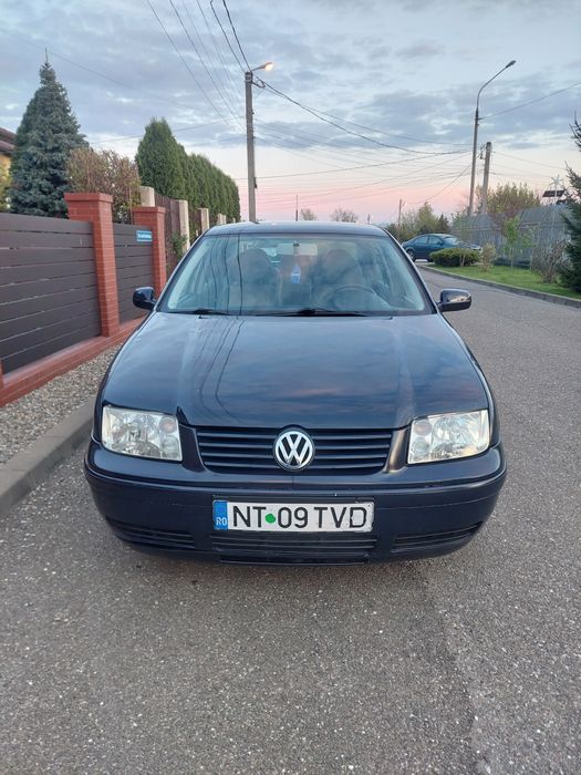 Volkswagen - Bora