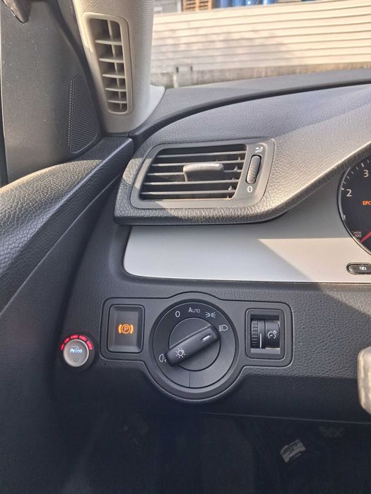 VOLKSWAGEN Passat 2010 — imagine 4