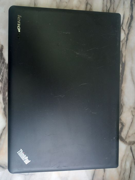 Лаптоп Lenovo Edge E335 13,3 AMD  E2-1800 8gb SSD AMD HD 7340