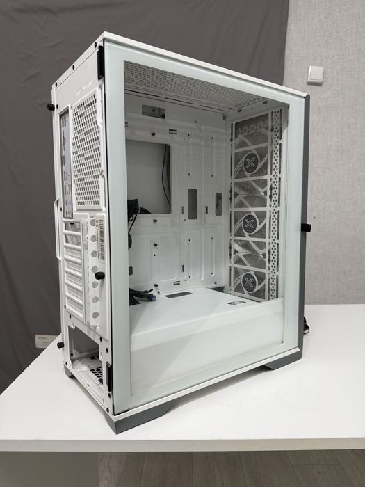 Корпус Xigmatek Phantom Arctic EN49806