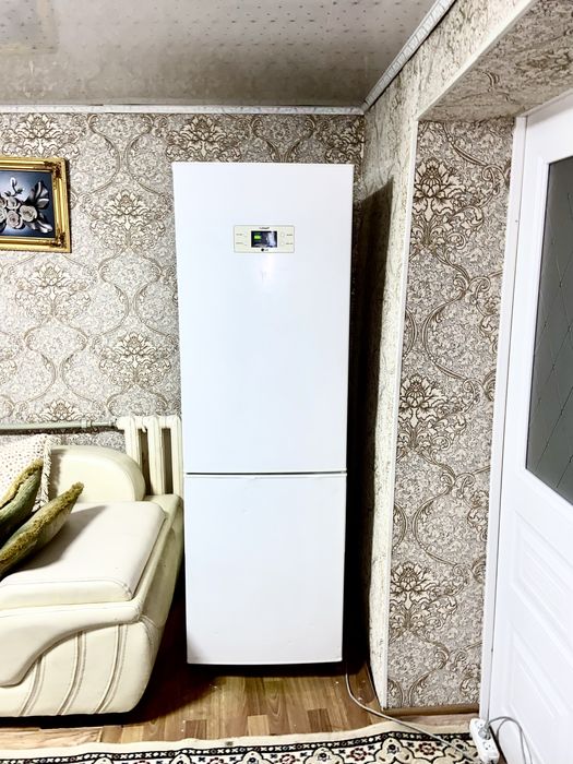 Продам Холодильник LG с доставкой