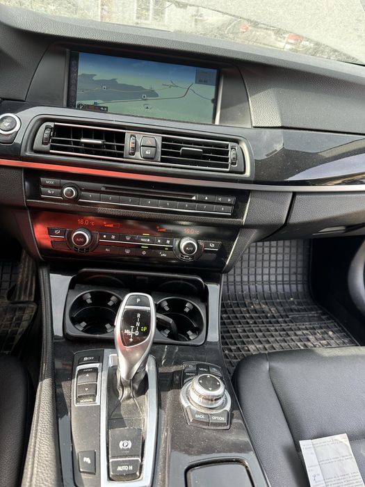 НА ЧАСТИ BMW 530d F10 245кс лява дирекция бмв ф10 n57d30 н57д30