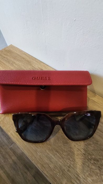 Слънчеви очила Guess