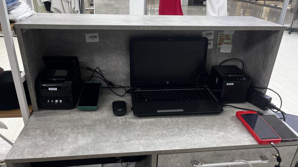 Продам ресепшен..