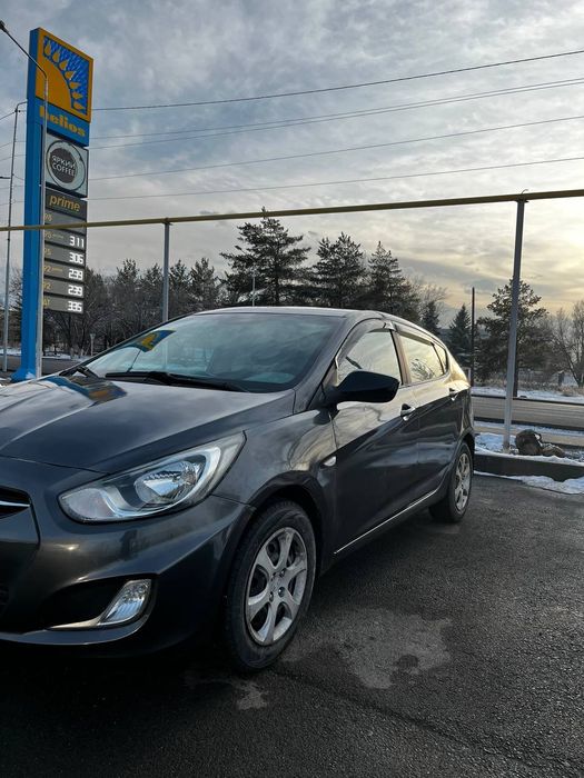 Hyundai Solaris 2011