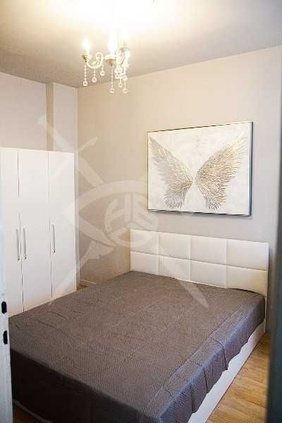 Продава се Четиристаен апартамент в Пловдив, Център - 88 кв.м за 2023 €/кв.м - Снимка #6