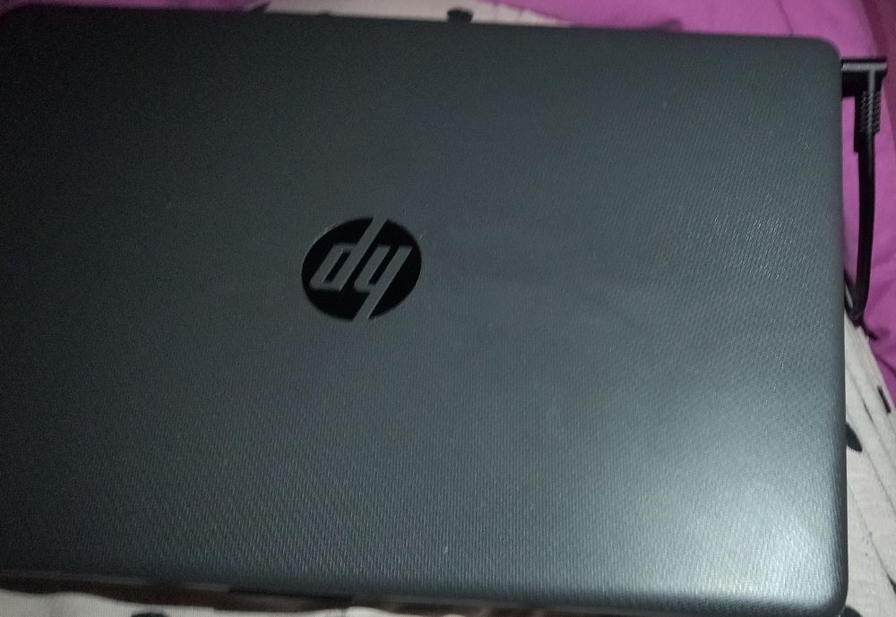 Продавам HP laptop
