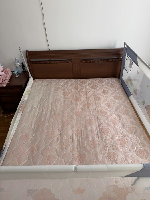 Отдам матрас 160*200